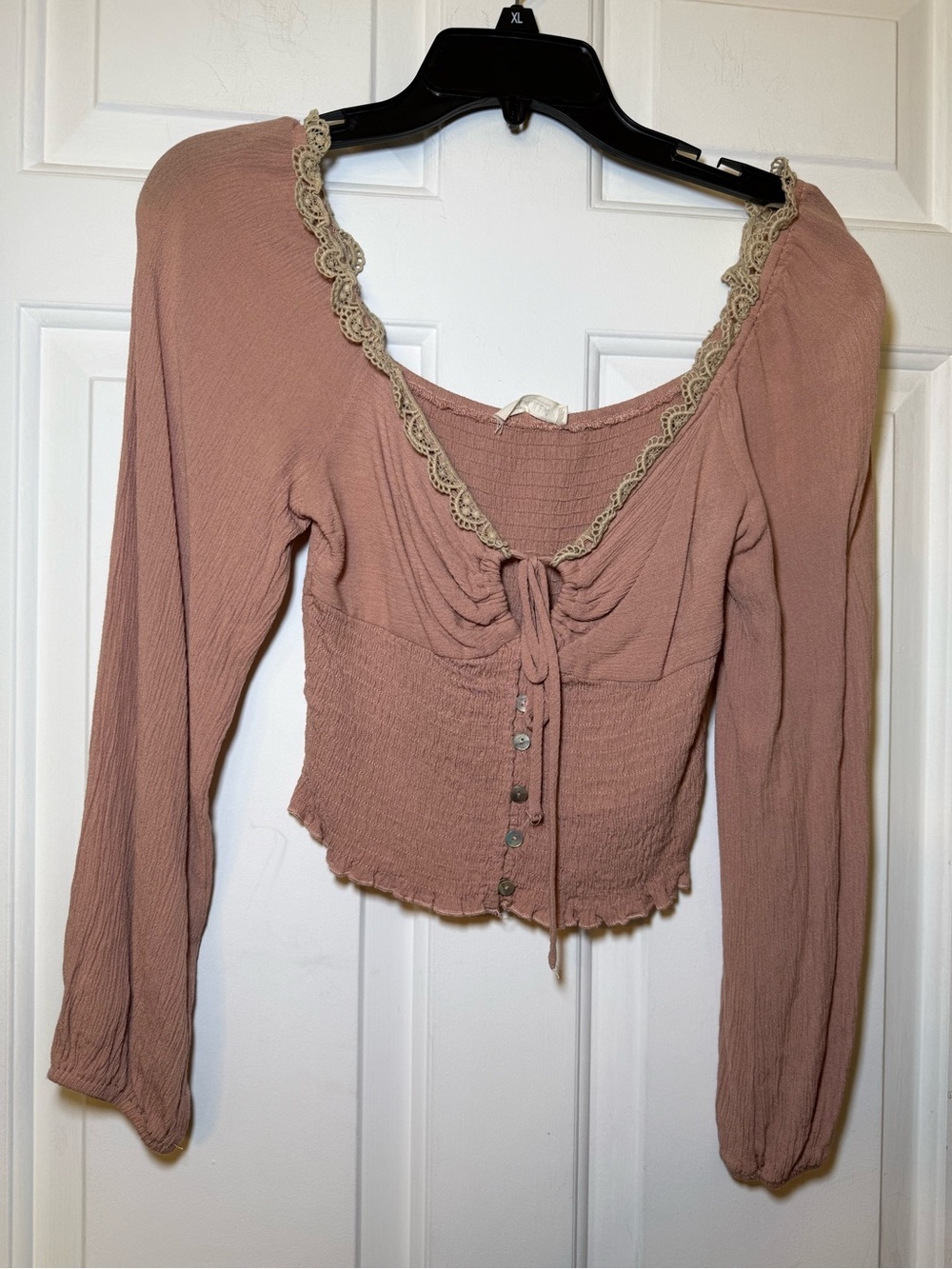 Illa Illa Blush Smocked Bodice Lace Trim Cropped Blouse SMALL Tie Front Bohemian